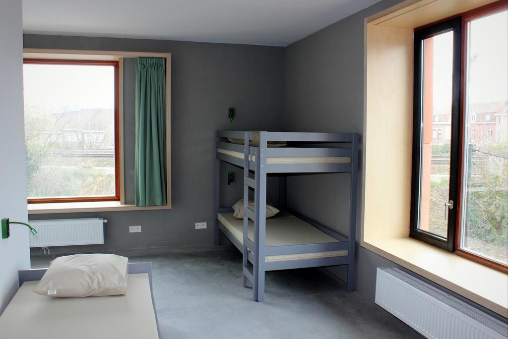 Hostel Groeninghe Kortrijk Eksteriør bilde
