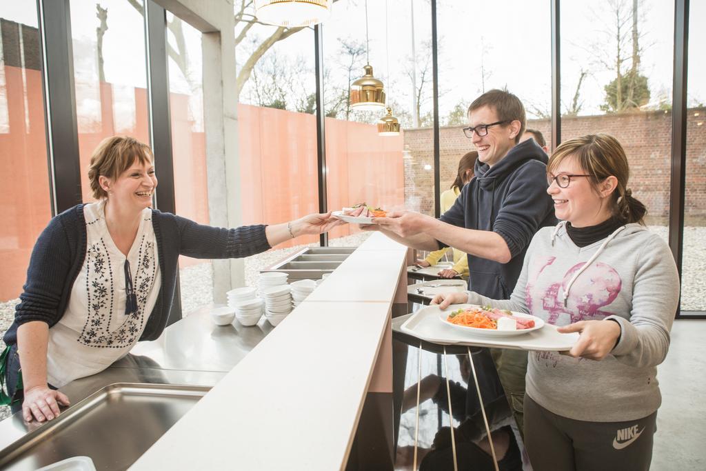 Hostel Groeninghe Kortrijk Eksteriør bilde